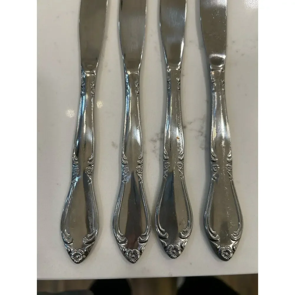 Vtg‎ Set of 4 Dinner Knives “T” Monogram Custom Made Floral Stainless Flatware